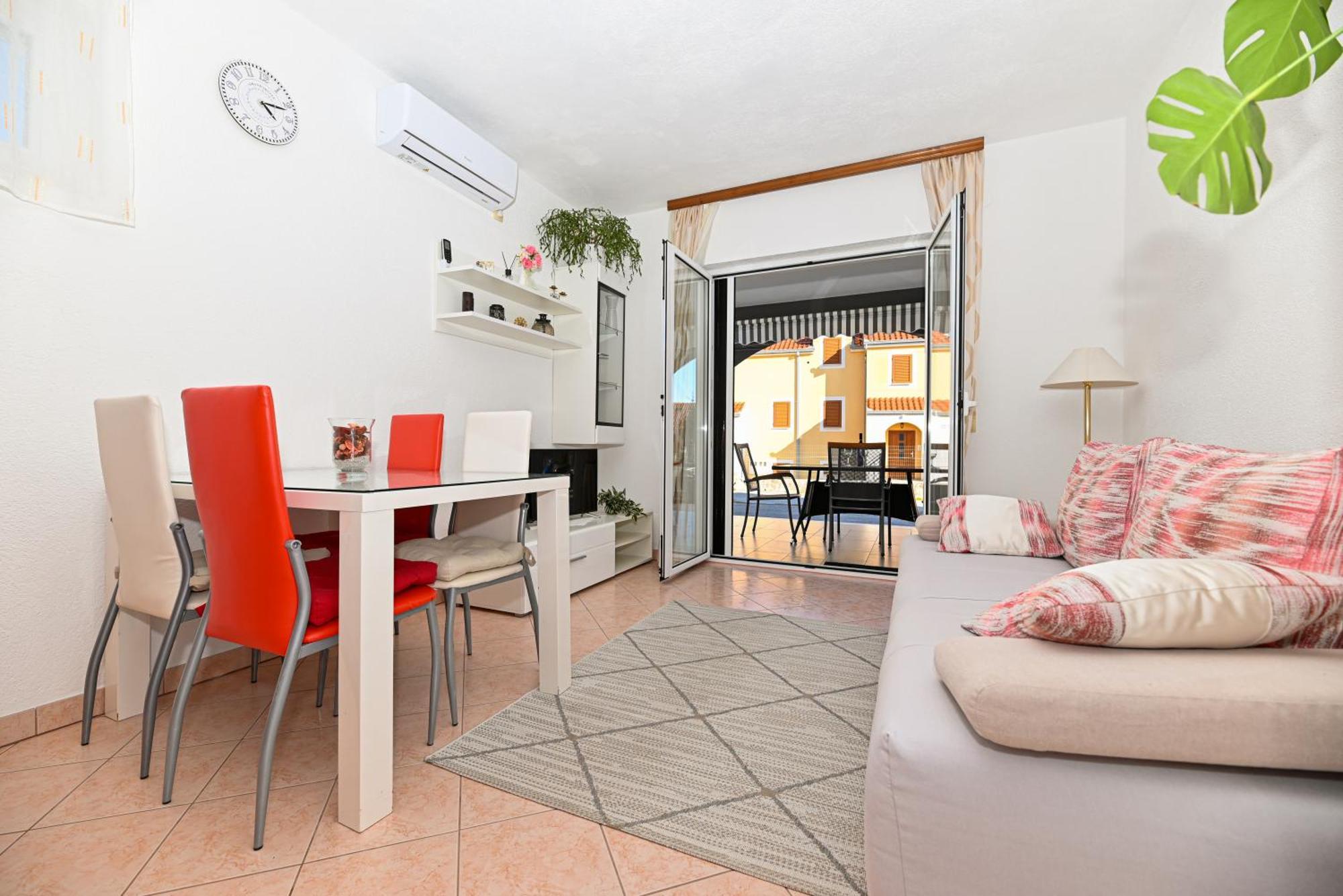 Apartments Patricia Trogir Exterior photo