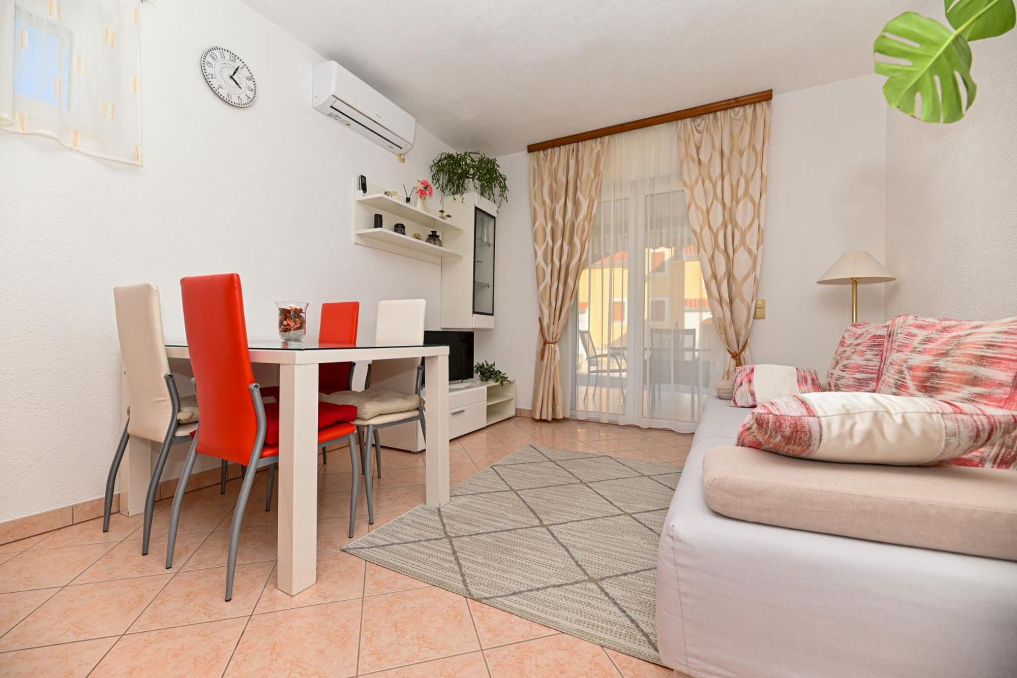 Apartments Patricia Trogir Exterior photo