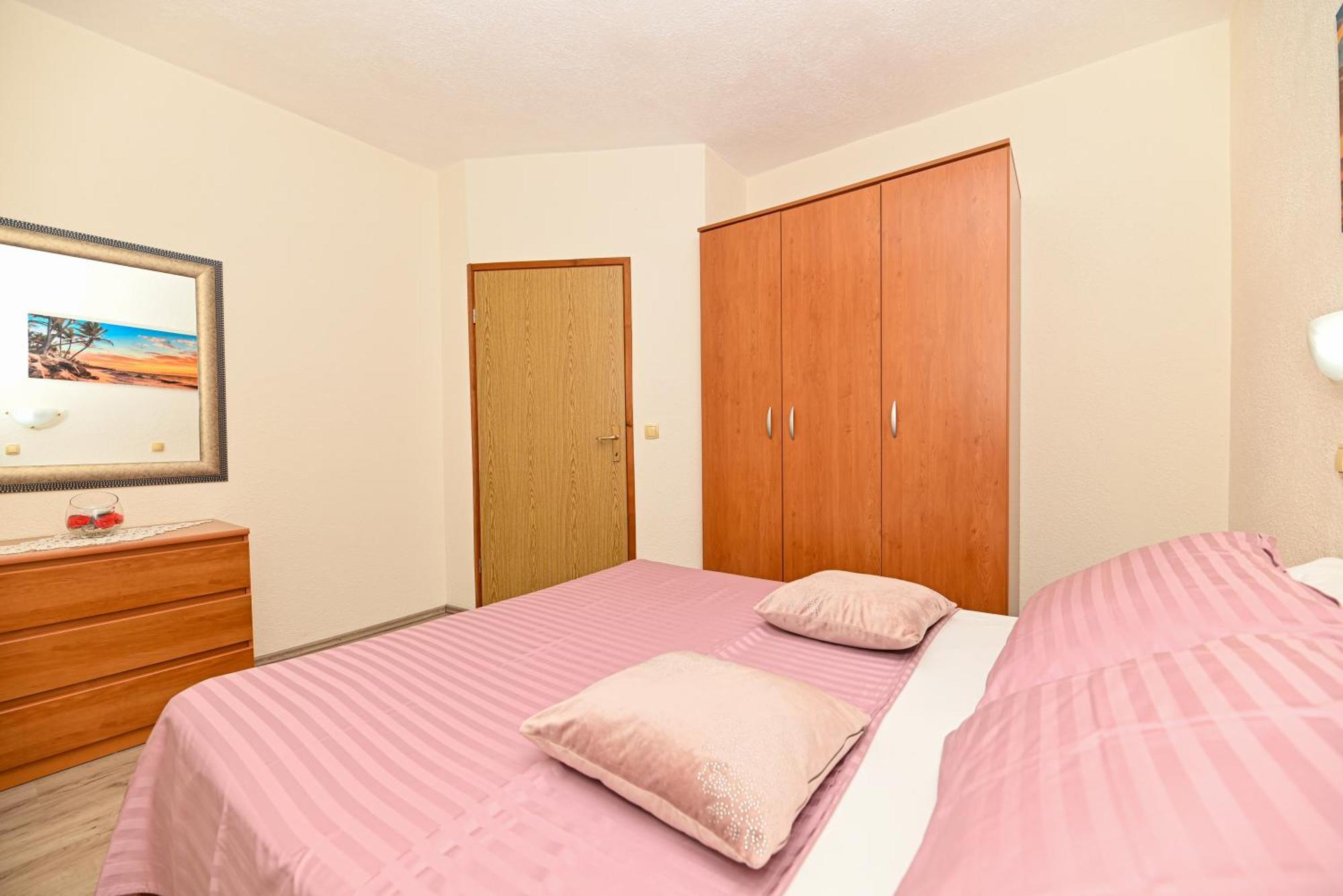 Apartments Patricia Trogir Exterior photo